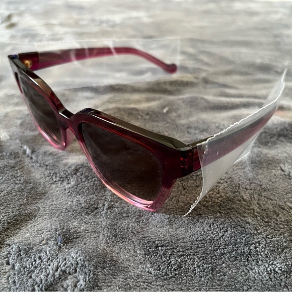 Louis Vuitton Audrey 3 Layer Sunglasses - Picture 8 of 10